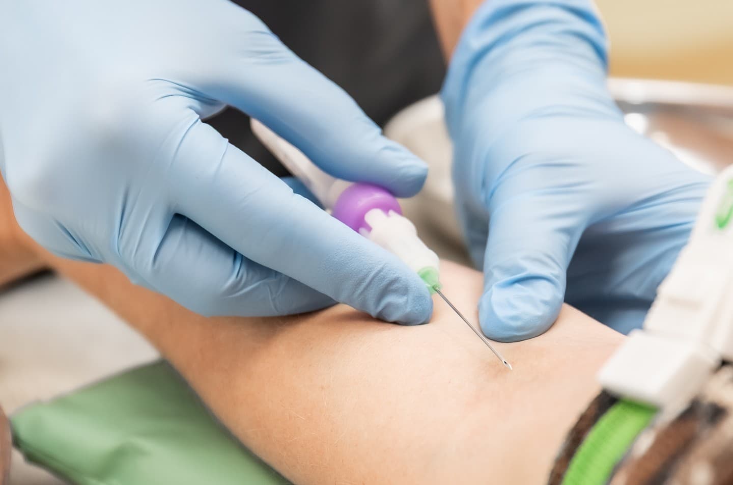 Скидка 40% на внутримышечное введение лекарственных препаратов